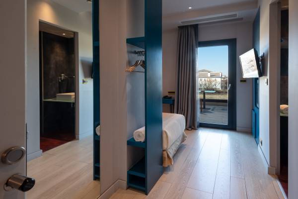 Read more about the article Single Comfort Rooms